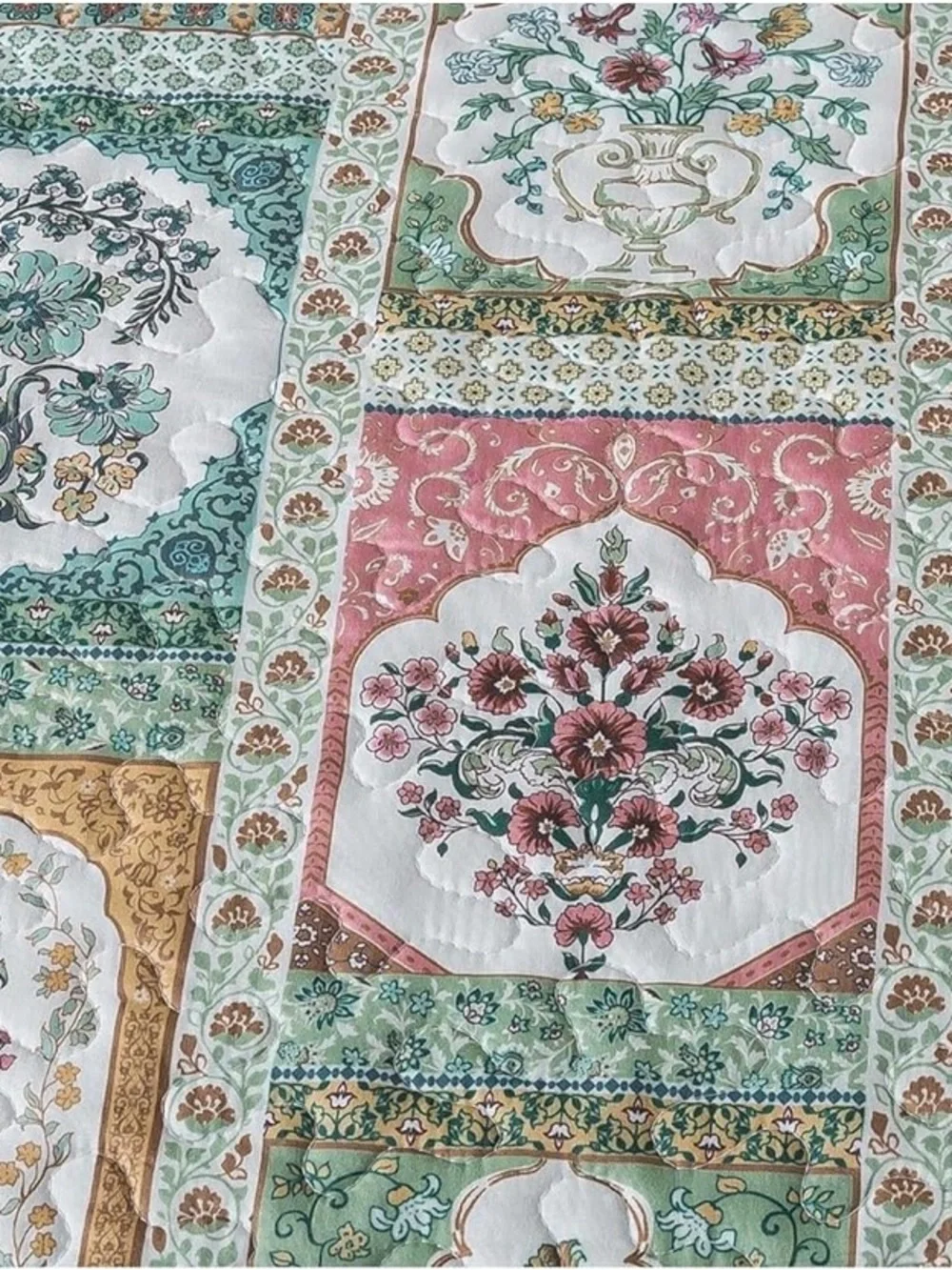 NEW Anthro Multicolor Patchwork Floral Boho Queen / King Bedding Quilt Sham Set